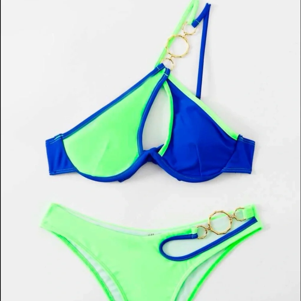 🔥Two Toned Asymmetrical Ring Linked One Shoulder Underwire Bikini Swimsuit🔥 - Picture 3 of 11